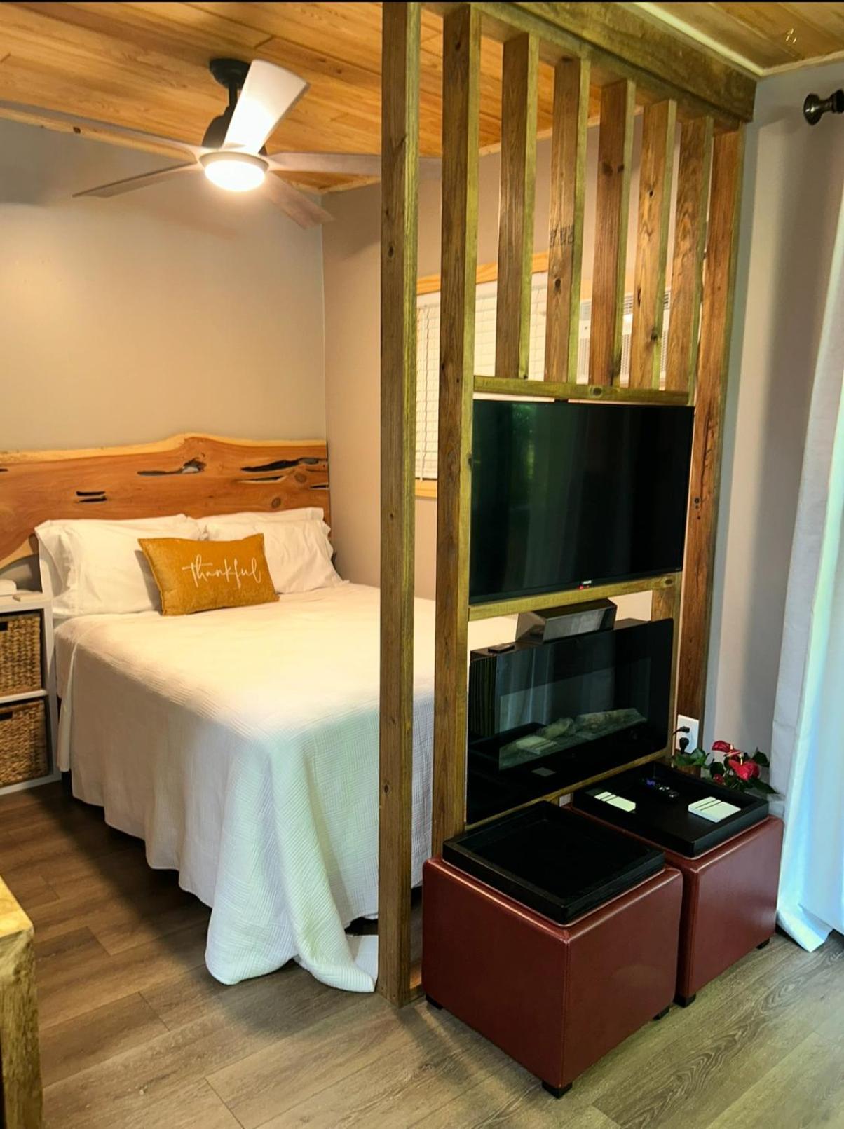 Sweet Tiny Cabin Тампа Экстерьер фото